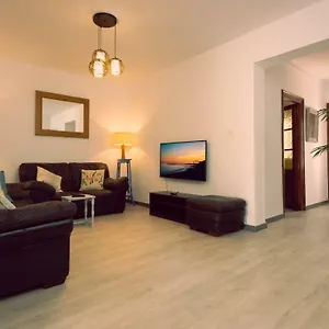 Apartment Alhaurin Old Town, Casa Flamingo, 2 Bed, Alhaurin el Grande